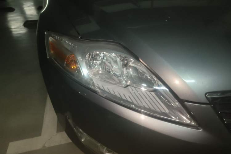 Used Ford Mondeo 2008 2.3L Luxury Sport Navigation Edition Right Front Headlight