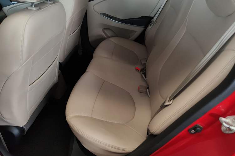 Used Hyundai Verna (older generation) 2016 1.4L Manual Smart GLS Trim