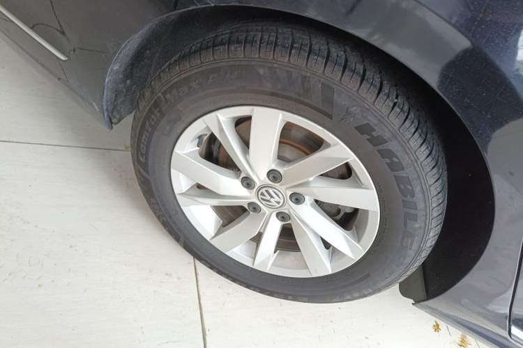 Used Volkswagen Passat 2019 280TSI Business Edition China VI Right Rear Wheel Hub