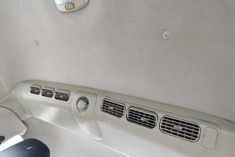 Used JAC Group Refine 2011 2.4L Government Procurement Version Manual Luxury Trim