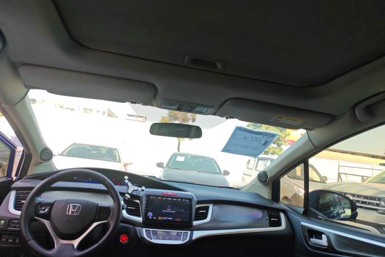 Used Honda Jade 2017 1.8L automatic Comfort version 5 seats