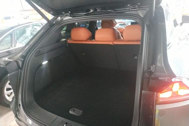 Used Deepal S07 2025 215Max Deep Blue Intelligent Driving AD PRO Range-Extended Version
