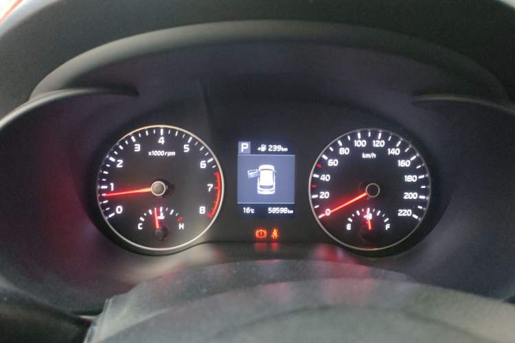 Used Kia KX Cross 2018 1.6L Automatic Dynamic Sunroof Version
