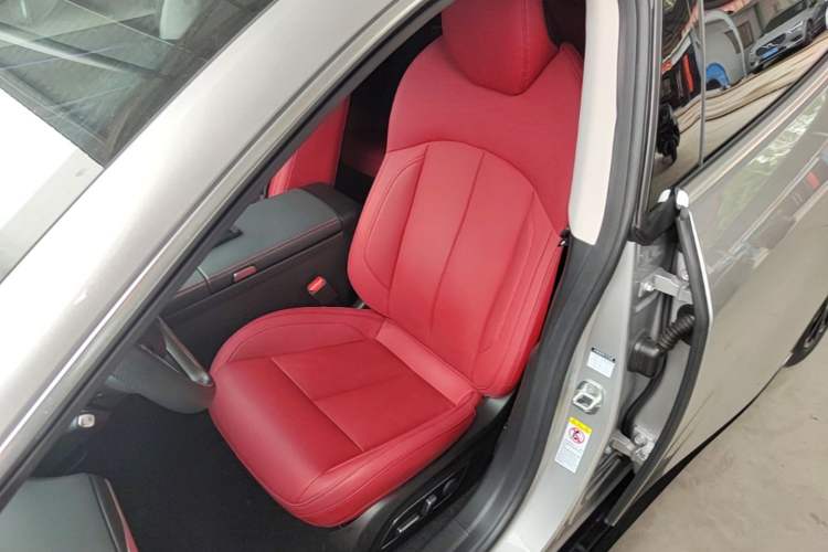 Used XPeng P7 2023 P7i 702 Max Left Front Seat