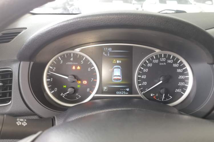 Used Nissan Tiida 2019 1.6L CVT Smart Enjoyment Version China VI Standard Instrument Cluster