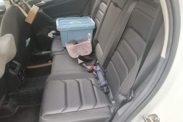 Used Volkswagen Tayron 2022 280TSI Two-Wheel Drive Luxury Smart Connectivity Version Left Rear Seat