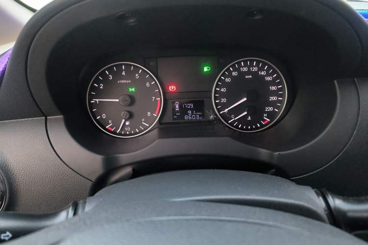 Used JAC Refine M3 2025 PLUS 1.8L Manual Classic Edition 7 Seats