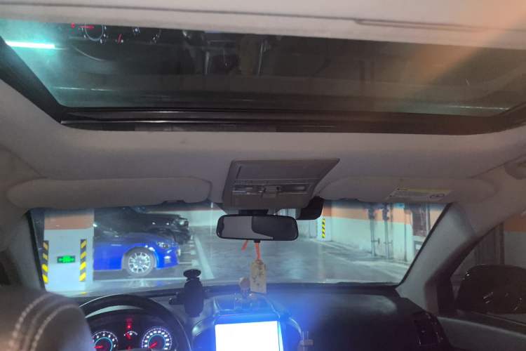 Used Chevrolet Captiva 2014 2.4L 4x4 Flagship Edition 7 Seats
