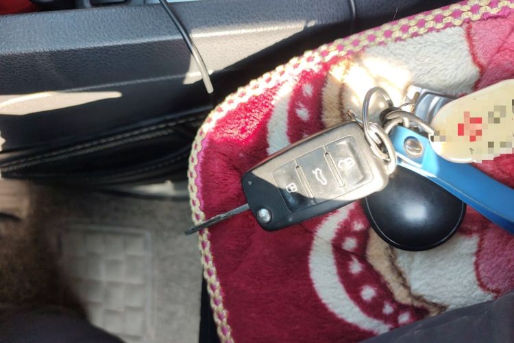 Used Volkswagen Sagitar 2014 1.6L Automatic Comfort Model Vehicle Key