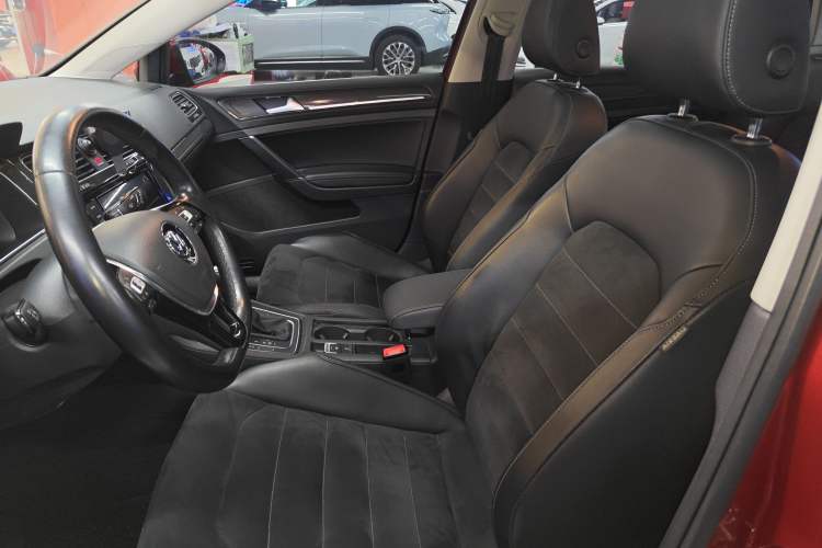 Used Volkswagen Golf 2019 280TSI DSG Luxury Version China VI Standard