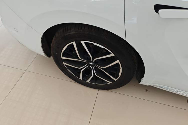 Used ORA Lightning Cat 2022 555 km Luxury Edition
