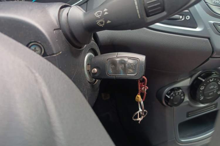 Used Ford Fiesta 2013 Hatchback 1.5L Automatic Fashion Edition
