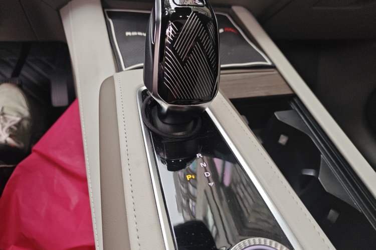 Used Roewe RX9 2023 2.0T Two-Wheel Drive Enjoyment Version