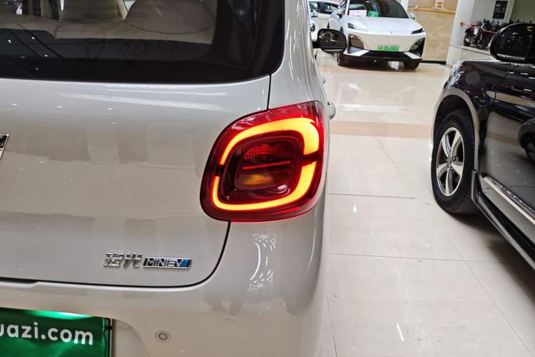Used Wuling Hongguang MINIEV 2025 Four-Door Version Advanced Edition
