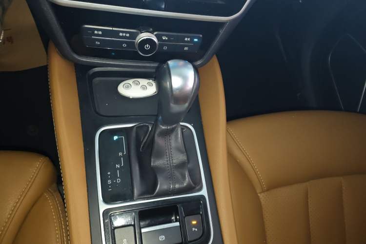 Used BYD Song MAX 2018 1.5T Automatic Smart Connect Flagship Model 6 Seats
