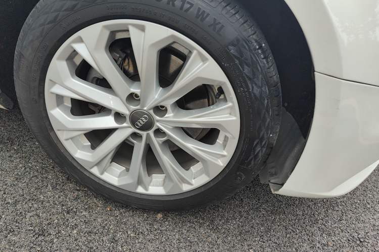 Used Audi A4L 2019 40 TFSI Ambition China VI