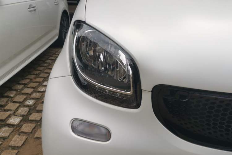 Used smart fortwo 2019 0.9T 66kW Hardtop Wind Power Edition China VI