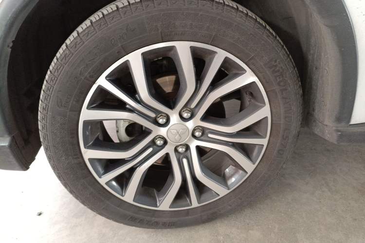 Used Mitsubishi Outlander 2018 2.0L Two-Wheel Drive Glory Edition 5 Seats