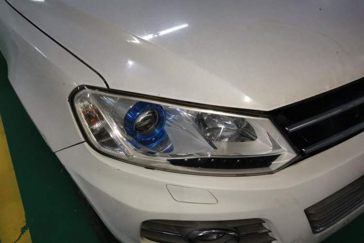 Used Zotye T600 2015 Family Edition 2.0T Manual Luxury Version
