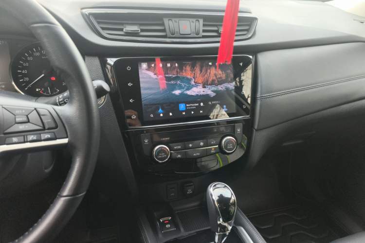 Used Nissan X-Trail 2022 2.0L Two-Wheel Drive Smart Connect Premium Edition