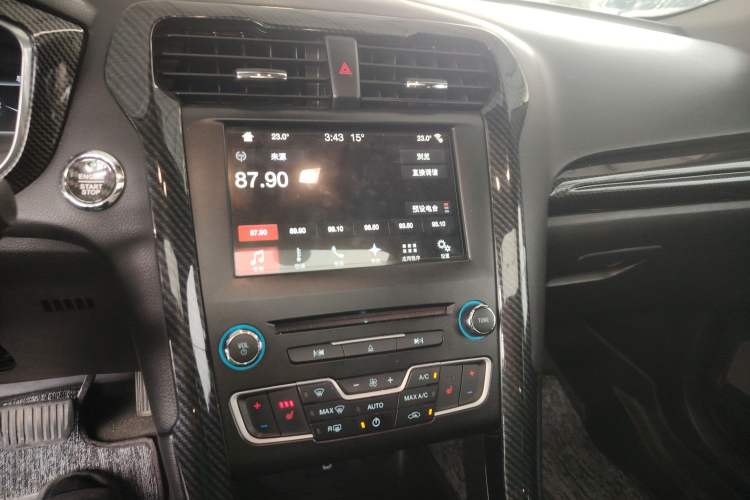 Used Ford Mondeo 2017 EcoBoost 200 Luxury Model
