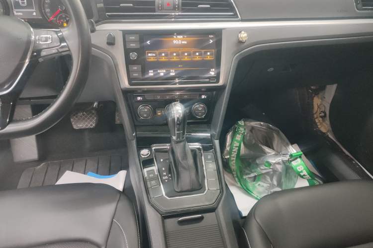 Used Volkswagen Lamando 2019 280TSI DSG Comfort Edition China VI standard
