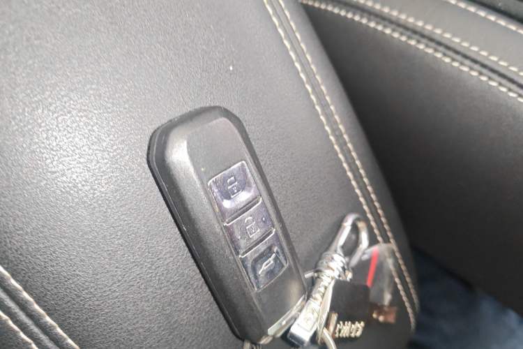 Used Baojun 530 2021 Global Car Anniversary Edition 1.5T CVT Prestige Connected Model 5 Seats