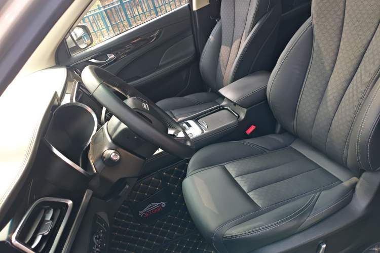 Used JETOUR X90 2019 1.5T Automatic Smart Enjoyment 6-Seater Emission Standard China V
