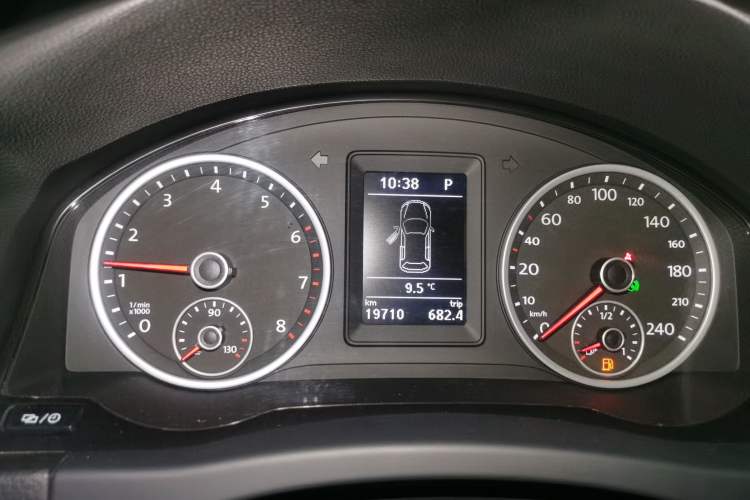 Used Volkswagen Tiguan L 2017 300TSI Automatic Two-Wheel Drive Silk Road Comfort Edition