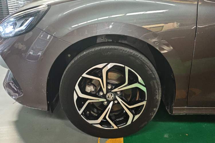 Used MG 5 2022 180 DVVT CVT Youth Luxury Edition