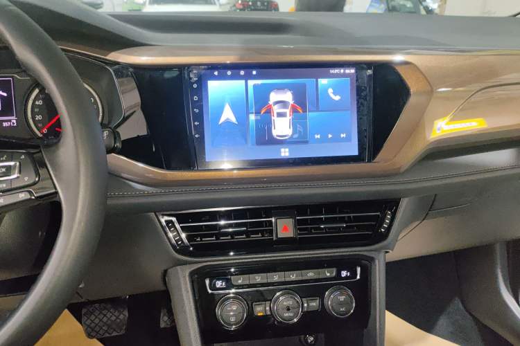 Used Volkswagen Tharu 2020 280TSI Two-Wheel Drive Luxury Plus Version China VI Standard