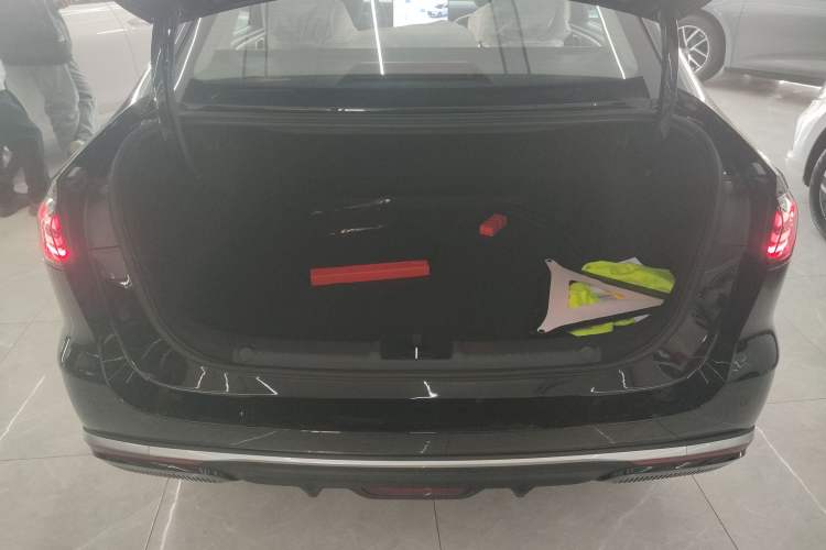 Used Geely Galaxy Galaxy Stellar 6 2026 Model 60km Sailing Edition
