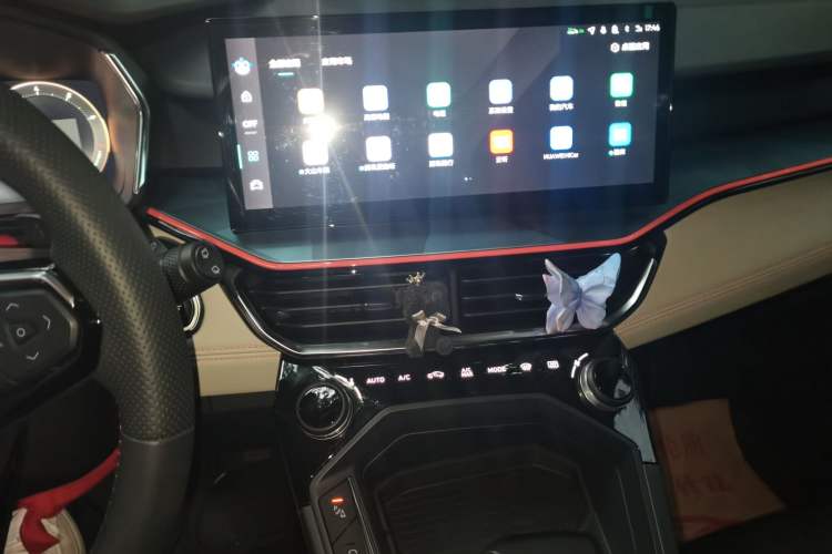 Used Lynk & Co 06 2023 Remix 1.5T Dynamic Halo