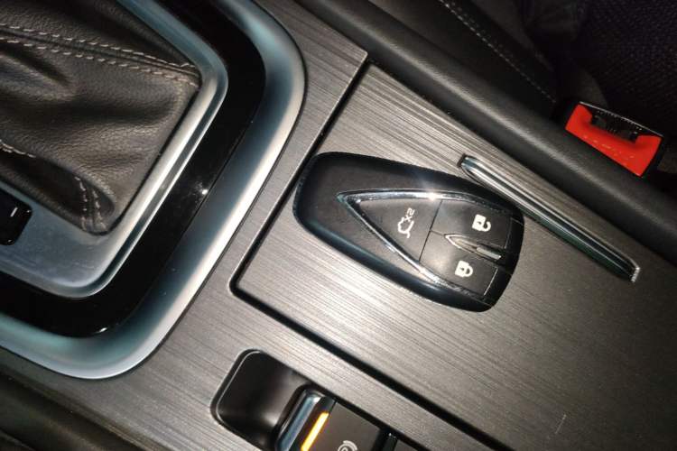 Used CHANGAN Ruicheng CC 2022 Blue Whale Edition 1.5T DCT Luxury Model Vehicle Key