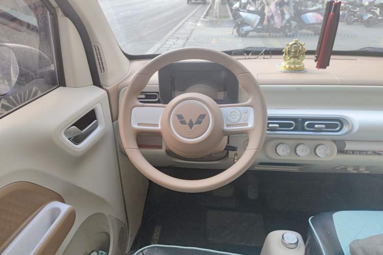 Used Wuling Hongguang MINIEV 2024 3rd Generation 215km Youth Edition
