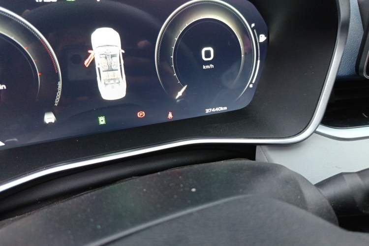 Used Geely Auto Preface 2021 Revised Version 2.0TD Luxury Edition Odometer Close Up