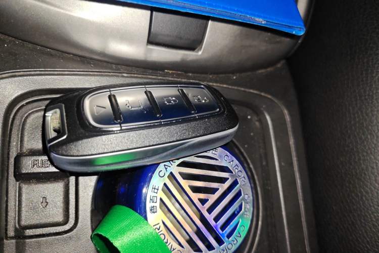 Used Chevrolet Captiva 2015 2.4L Two-Wheel Drive Urban Version 7 Seats
