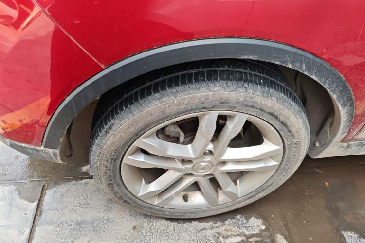 Used CHANGAN CS35 2017 1.6L Manual Luxury Model Left Front Wheel Hub