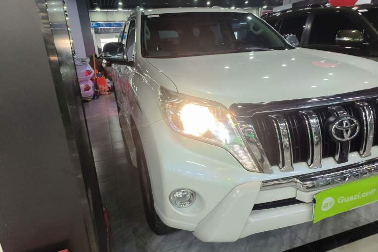 Used Toyota Prado 2017 2.7L Parallel Import
