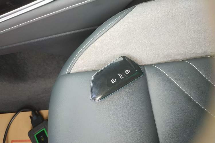 Used Volkswagen ID.4 CROZZ 2022 Long-Range Lite PRO Edition Vehicle Key