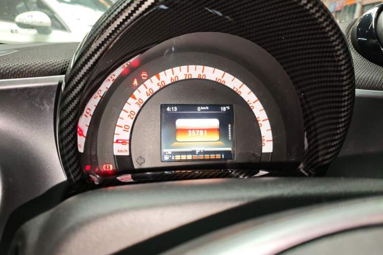 Used smart fortwo 2016 1.0L 52 kW Convertible Passion Edition
