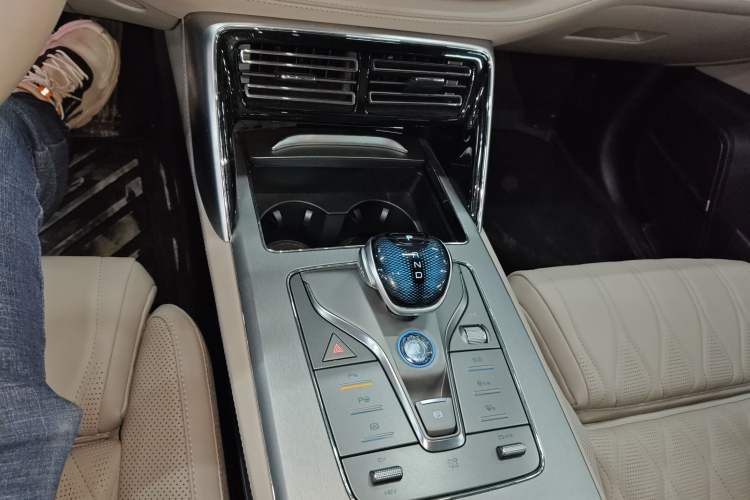 Used BYD Tang New Energy 2025 Intelligent Driving Version DM-i 115KM Flagship Edition Gear Lever