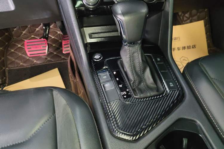Used Volkswagen Tiguan L 2020 330TSI Automatic Two-Wheel Drive Panoramic Comfort Edition China VI Standard Gear Lever