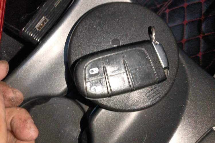 Used Dodge Journey 2013 2.4L Two-Wheel Drive Luxury Version