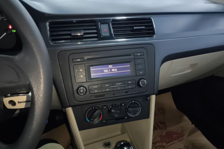 Used Skoda Rapid 2013 1.6L Automatic Smart Selection Model
