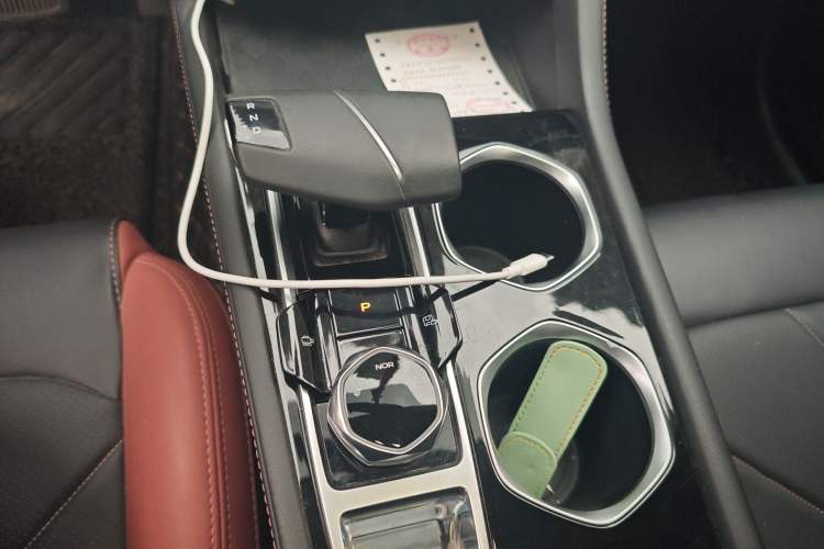 Used CHANGAN Eado 2023 Changan Edition PLUS Blue Whale NE 1.4T GDI DCT Prestige Version Gear Lever