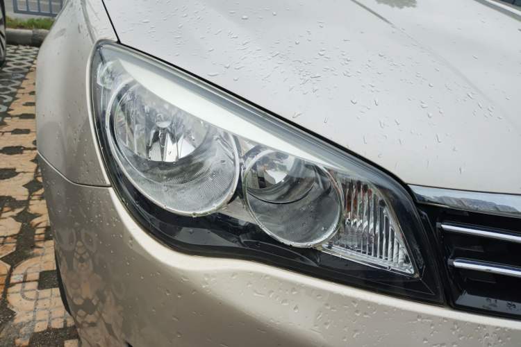 Used Roewe 350 2013 350S 1.5L Manual Xunchi Edition Right Front Headlight