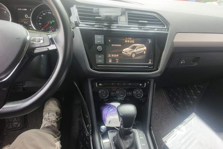 Used Volkswagen Tiguan L 2019 330TSI Automatic Two-Wheel Drive Panoramic Comfort Edition China VI Standard