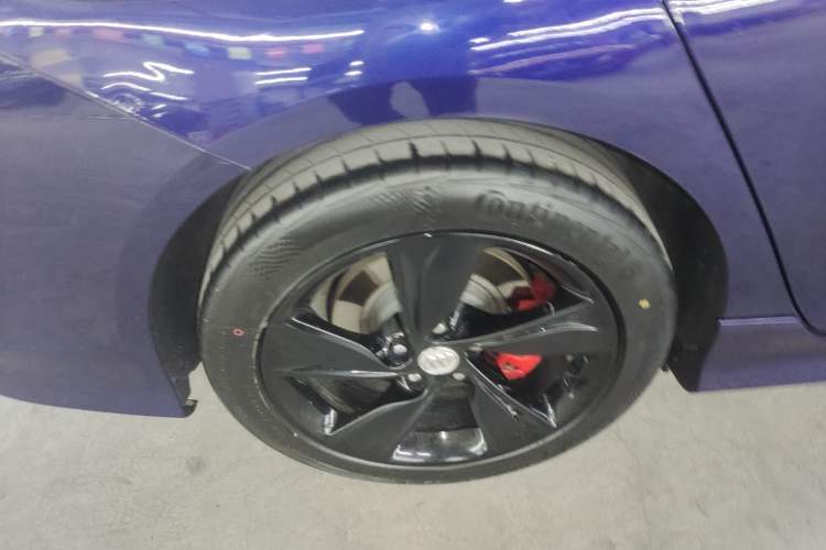 Used Buick Regal 2020 GS 28T Prestige Model Right Rear Wheel Hub