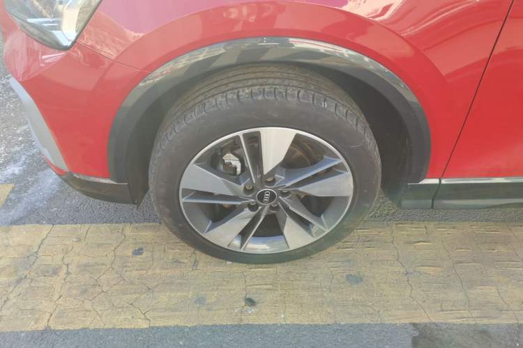 Used Audi Q2L 2022 35 TFSI Fashionable and Elegant Model
